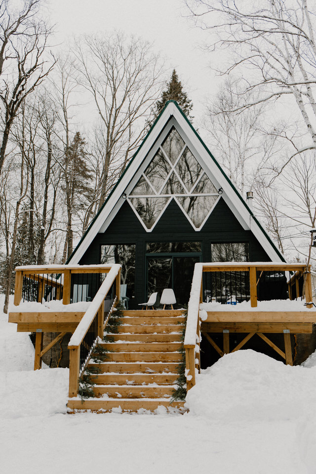 wedding at muskoka a-frame cottage