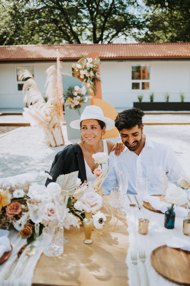 vintage motel wedding in thornbury ontario