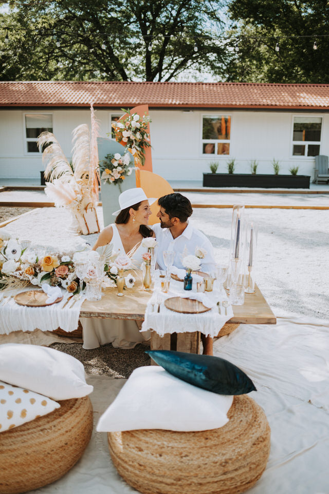 vintage motel wedding in thornbury ontario