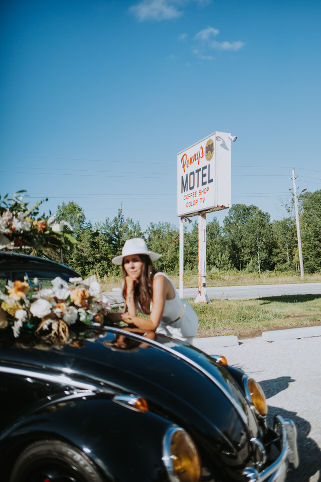 penny's motel wedding in thornbury ontario