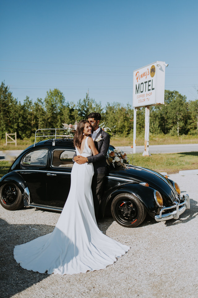 penny's motel wedding in thornbury ontario