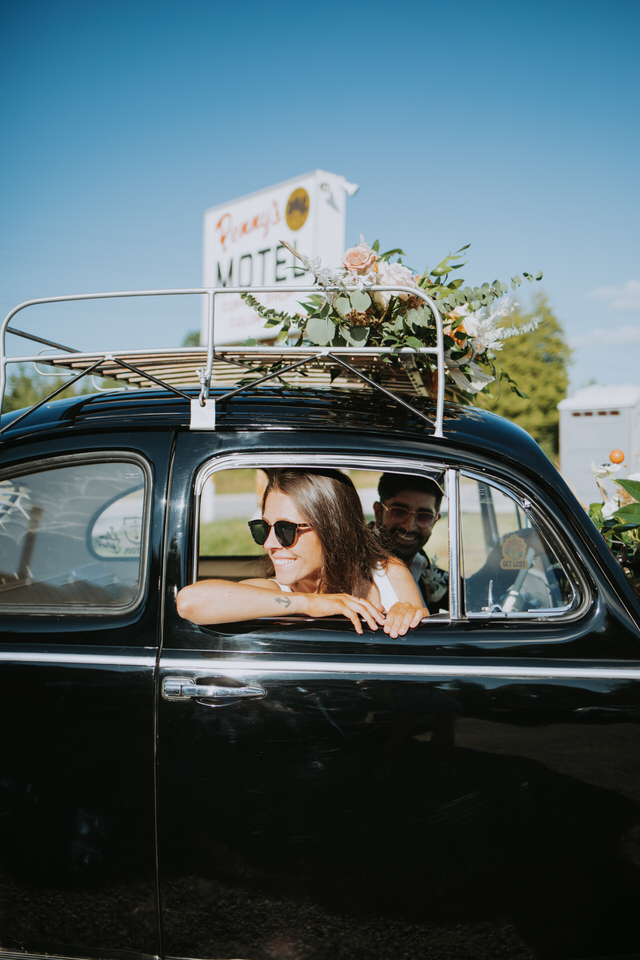 penny's motel wedding in thornbury ontario