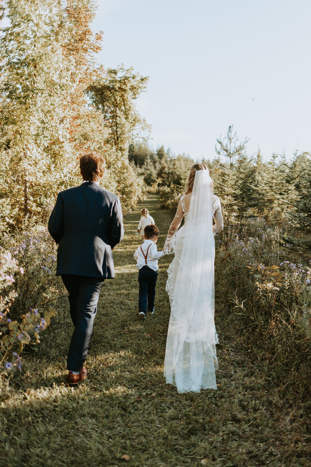 whimsical woodland wedding in south georgian bay