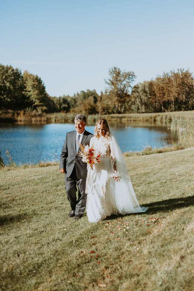 whimsical woodland wedding in south georgian bay