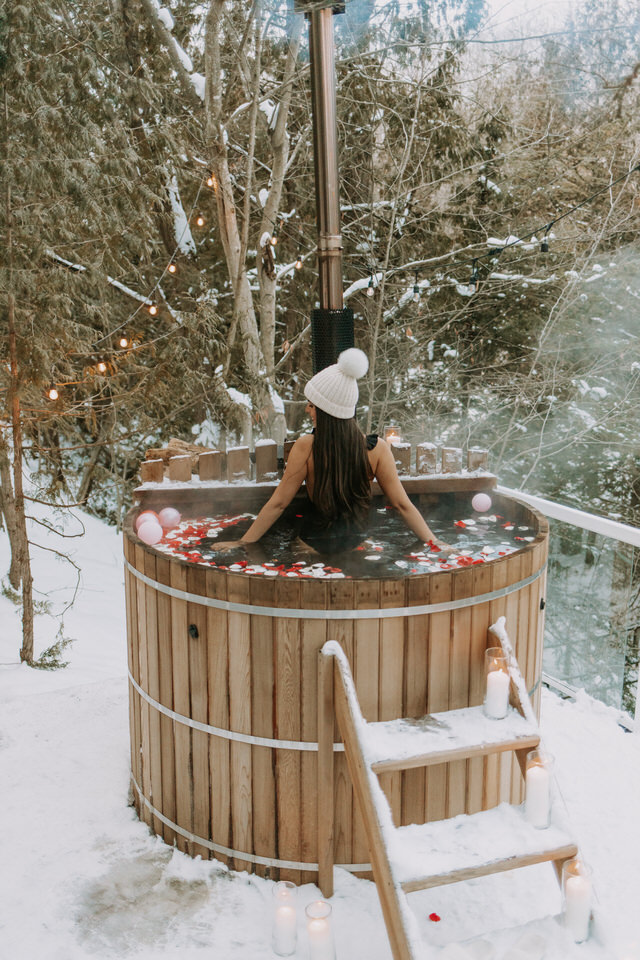 Back to the Cabin Galentines Styled Shoot