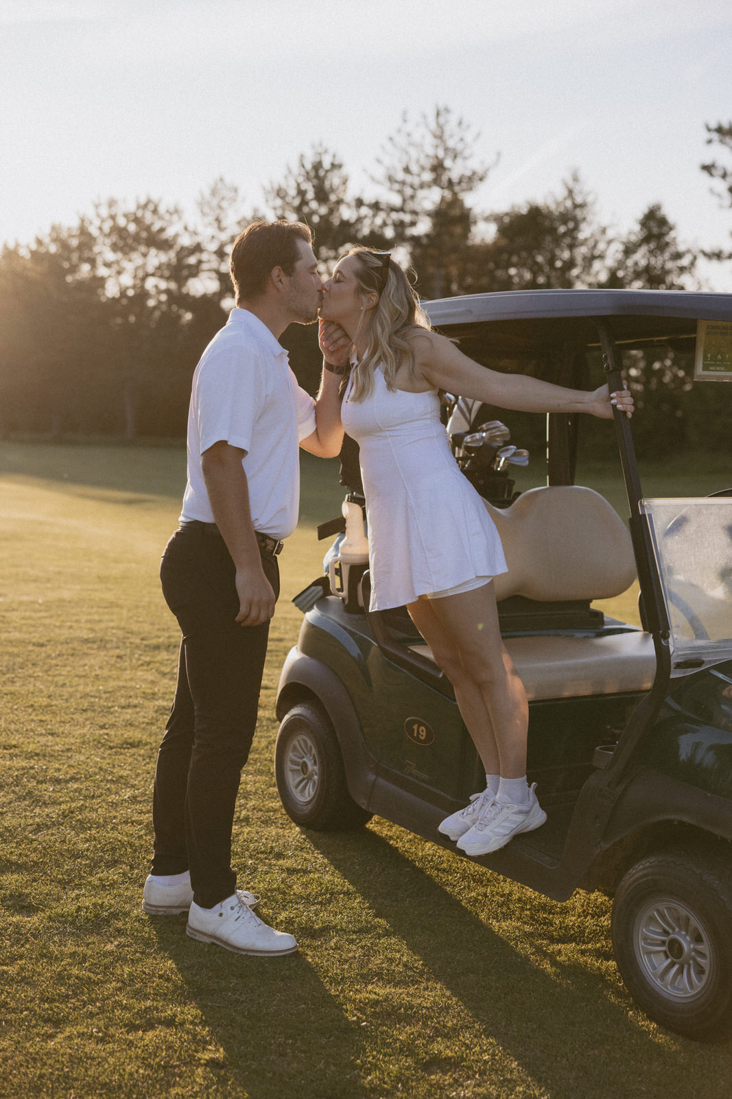 Golf club engagement