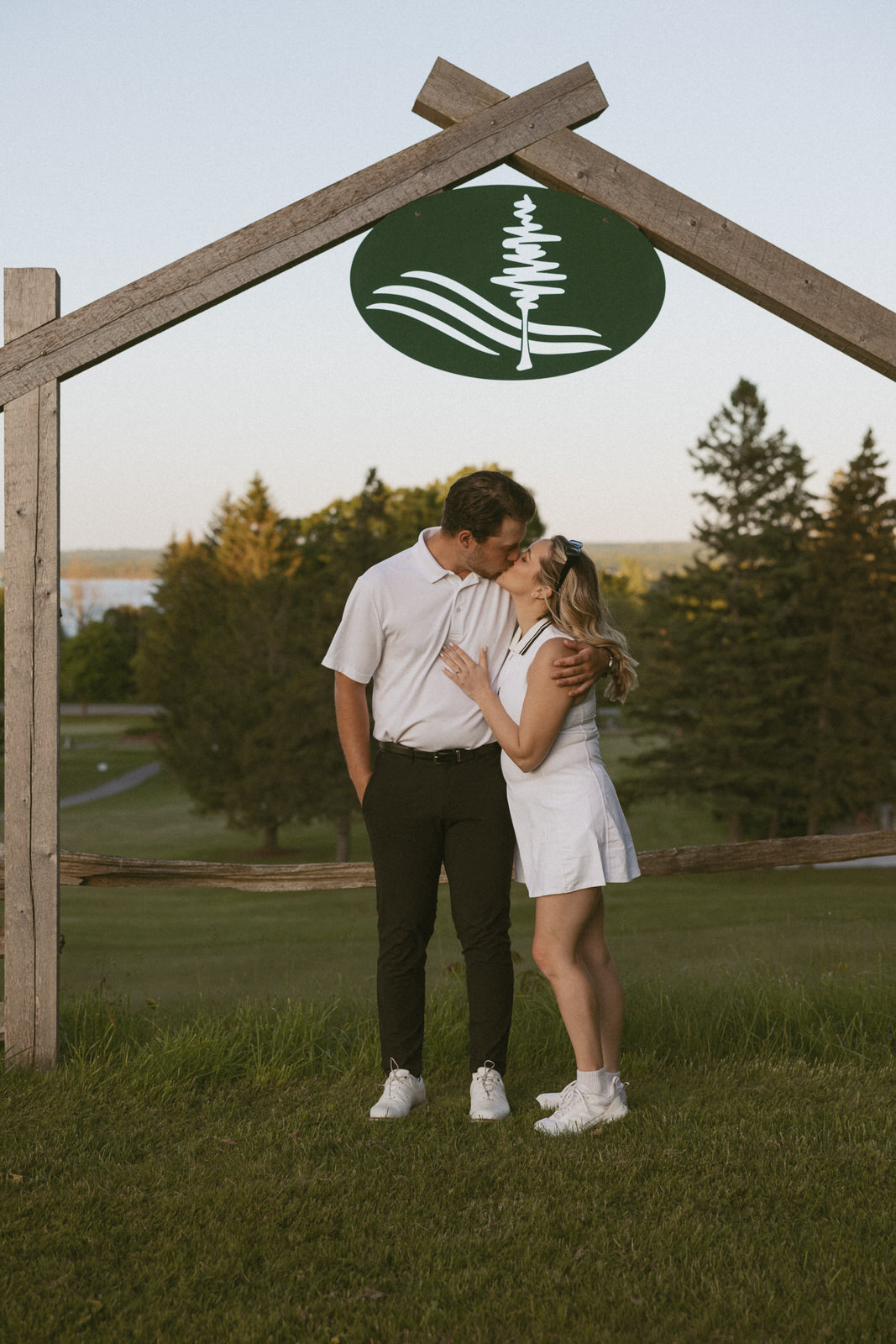 Golf club engagement