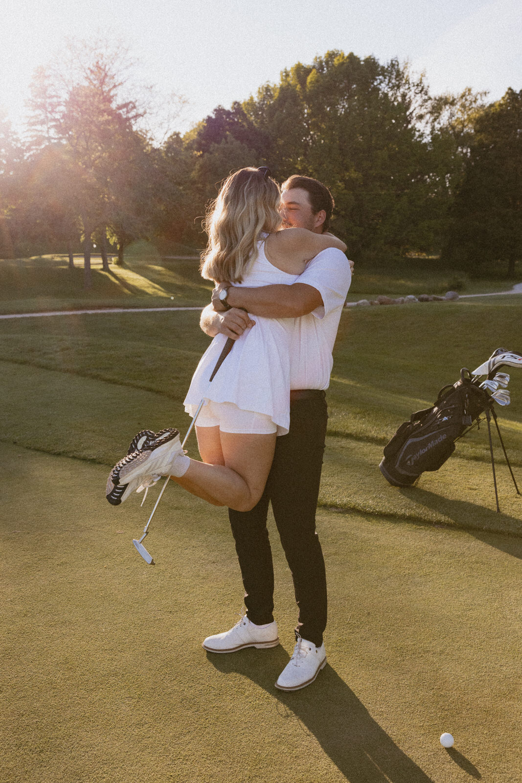 Golf club engagement
